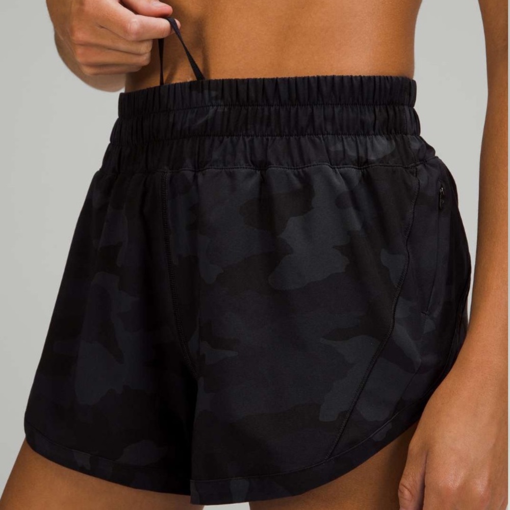Lululemon Track That High-Rise Short 3"
Heritage 365 Camo Deep Coal Multi